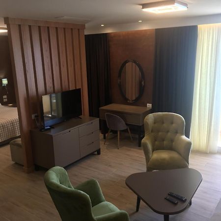 Hotel Maren Durres Ruang foto