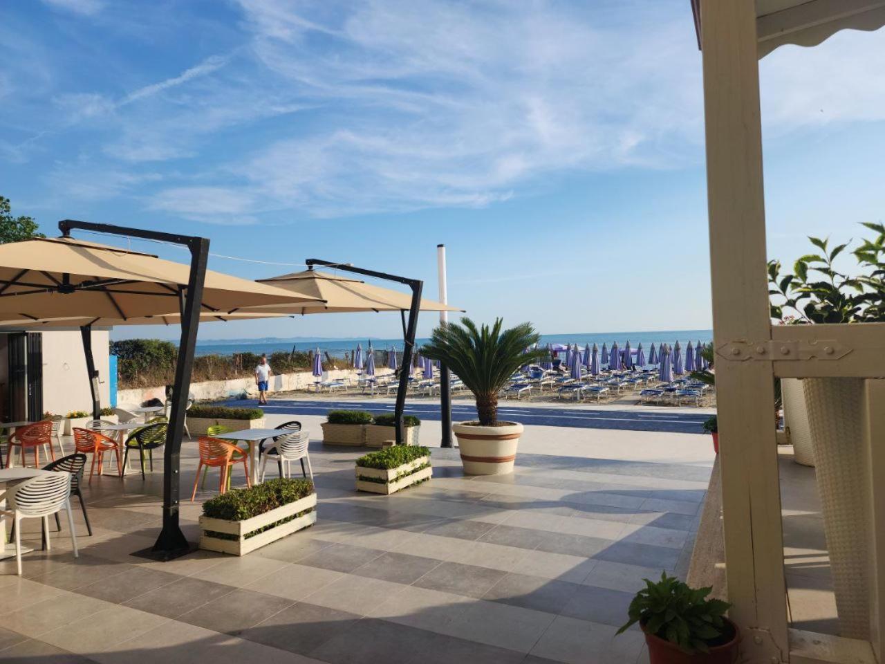 Hotel Maren Durres Bagian luar foto