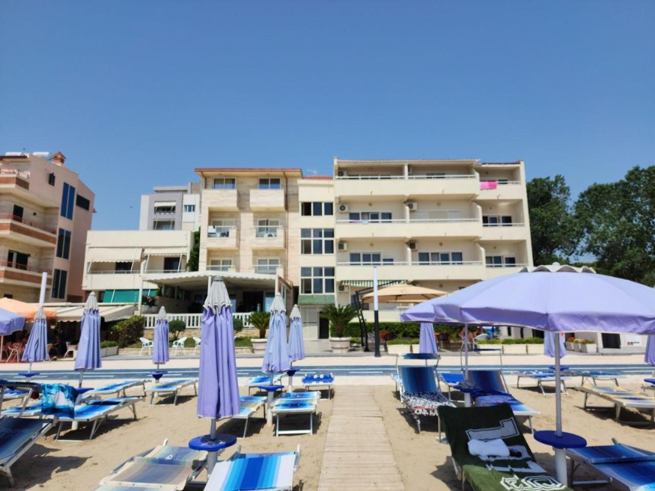 Hotel Maren Durres Bagian luar foto