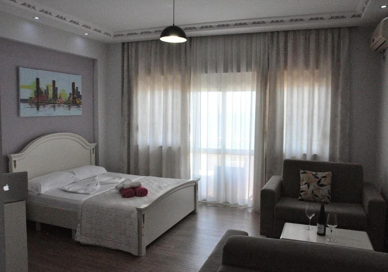Hotel Maren Durres Bagian luar foto