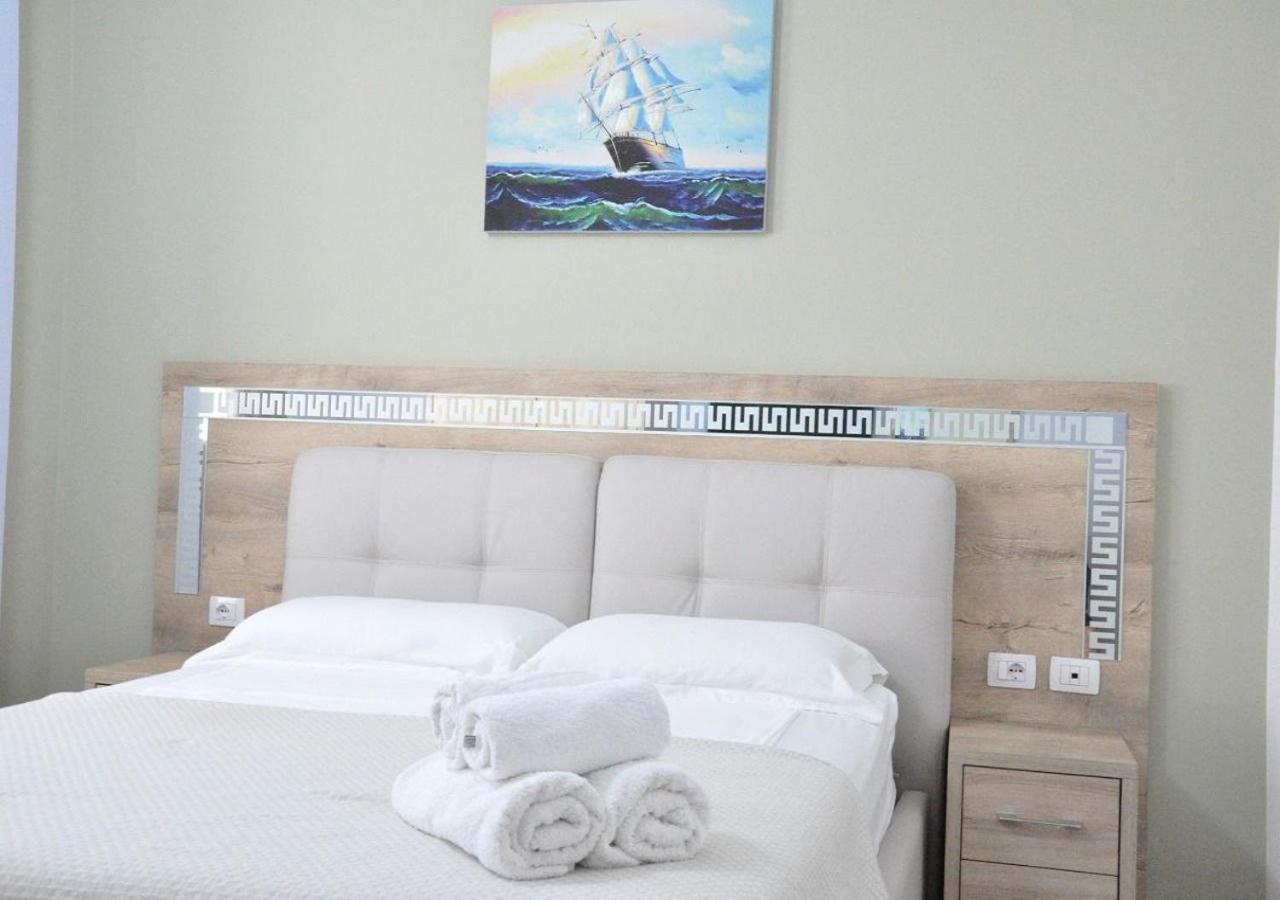 Hotel Maren Durres Bagian luar foto
