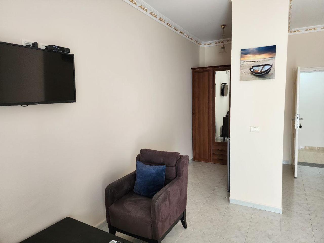 Hotel Maren Durres Ruang foto