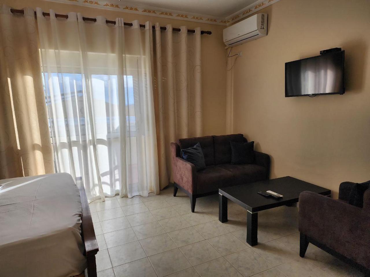 Hotel Maren Durres Ruang foto