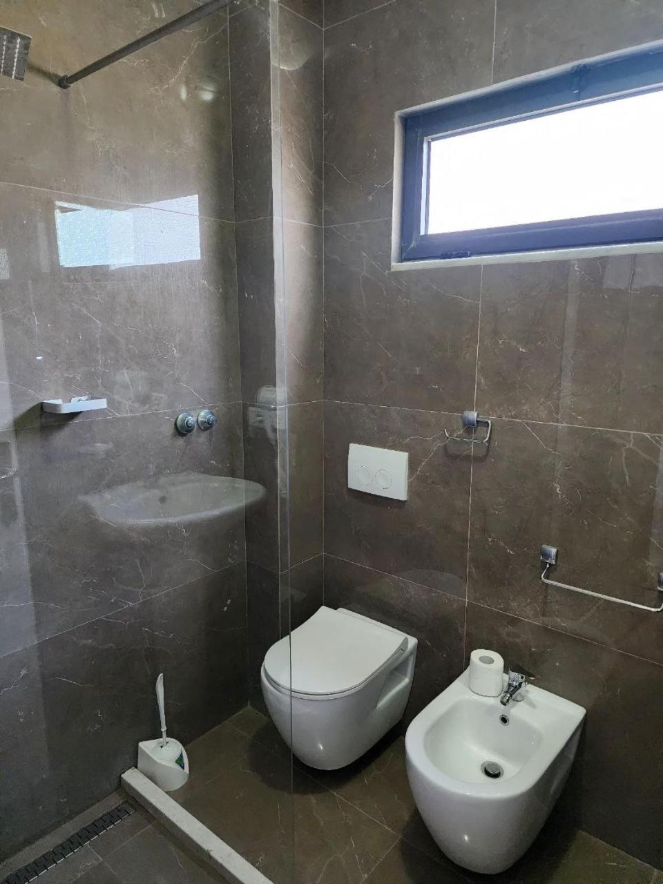 Hotel Maren Durres Ruang foto