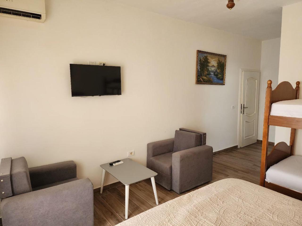 Hotel Maren Durres Ruang foto