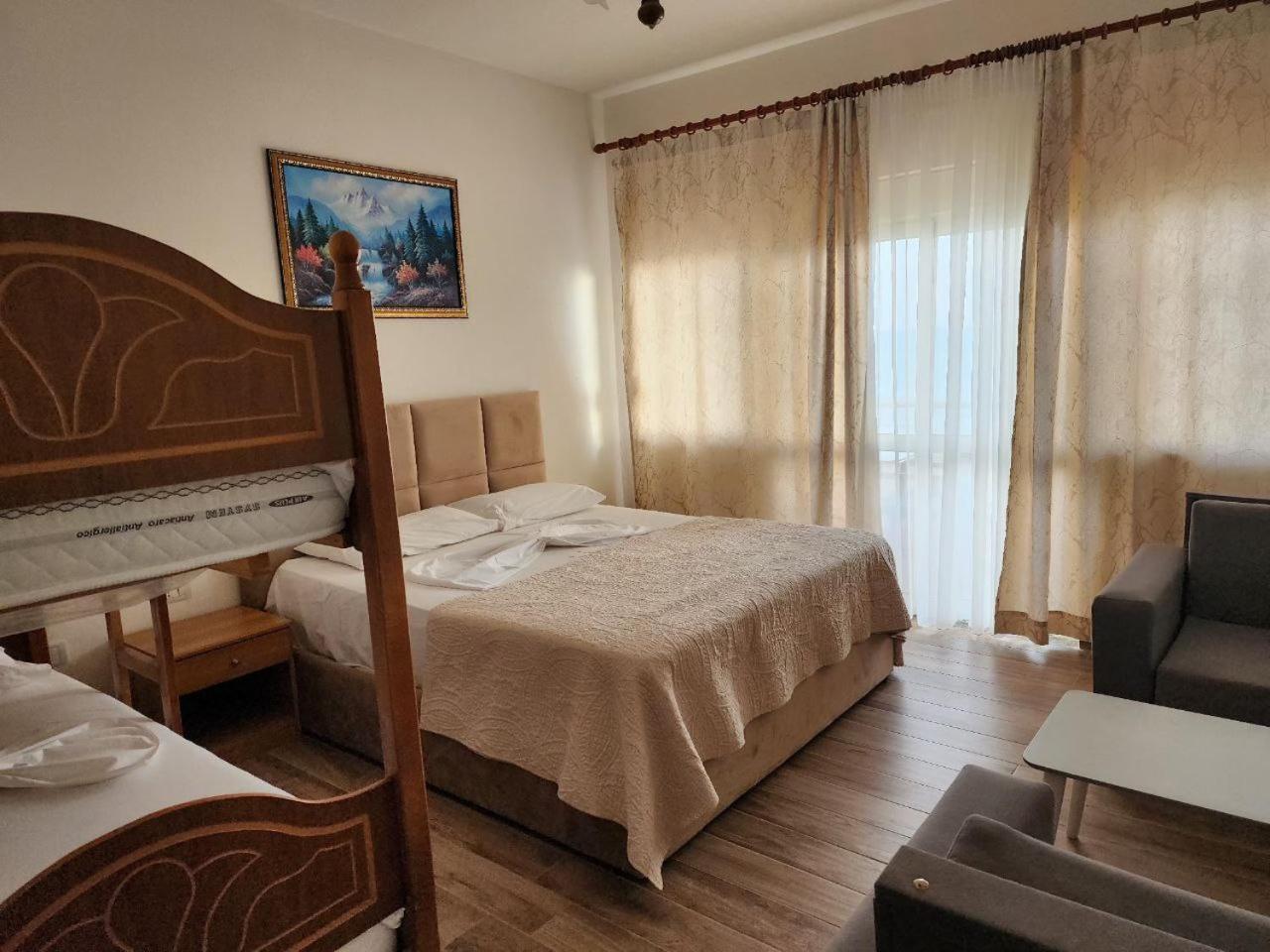 Hotel Maren Durres Ruang foto