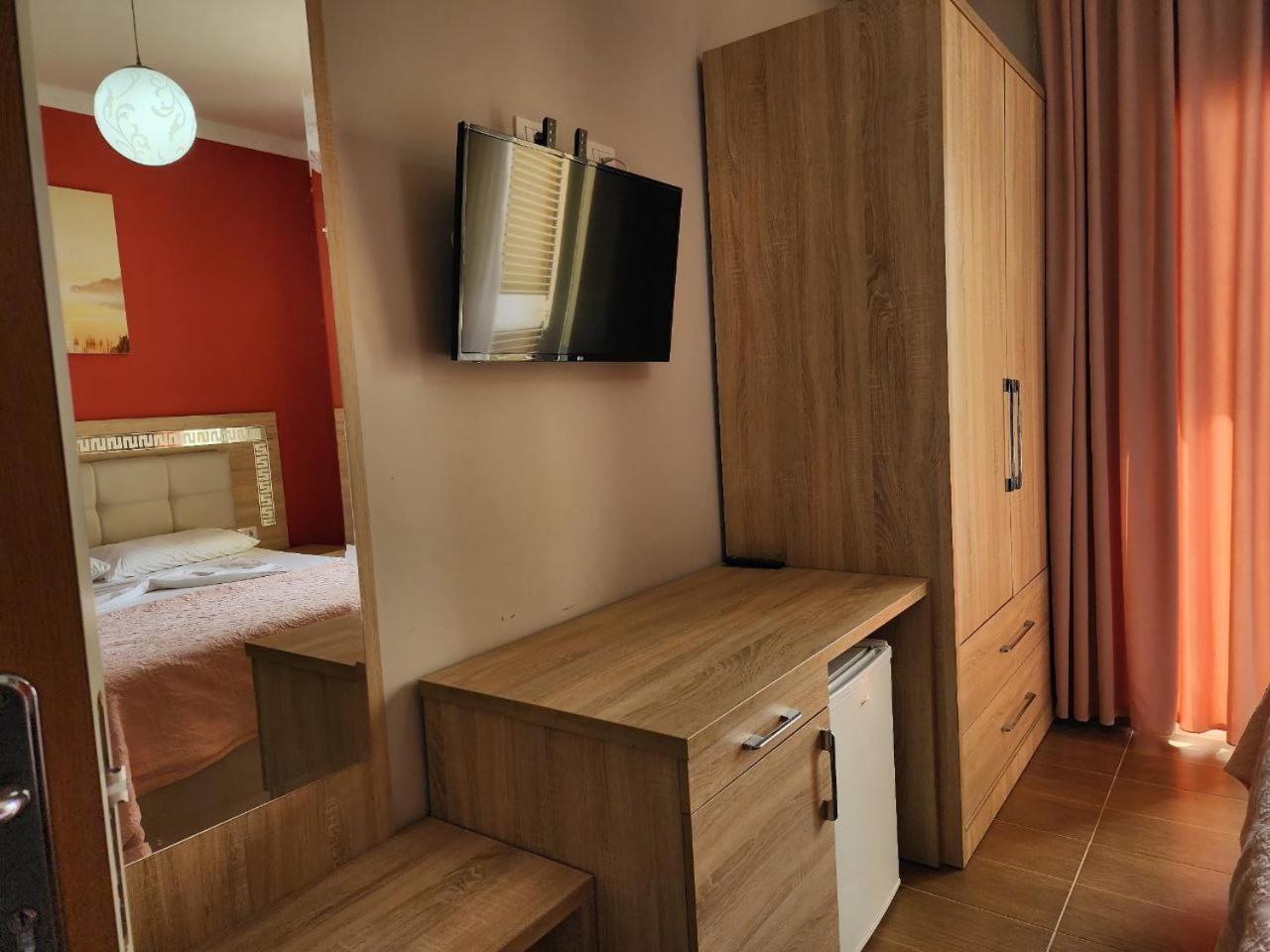Hotel Maren Durres Ruang foto